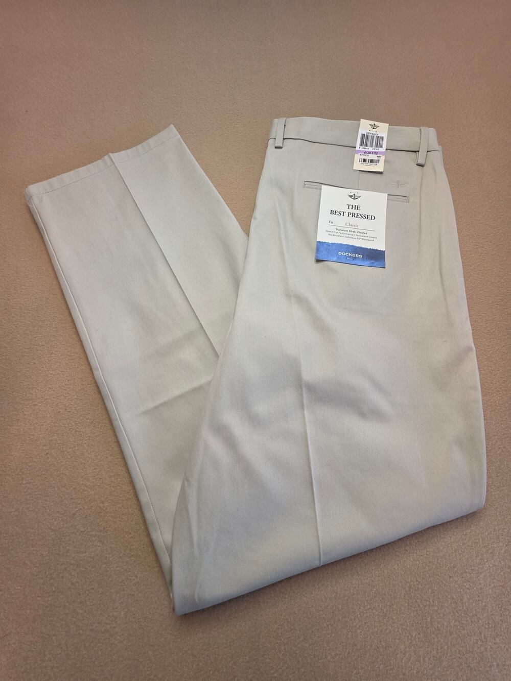 Dockers Best Pressed Pleated Classic Fit Khaki Pants Sz 38x32 NWT